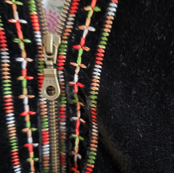 Lovestitch Velvet Embroidered Bomber style jacket - Picture 4 of 7